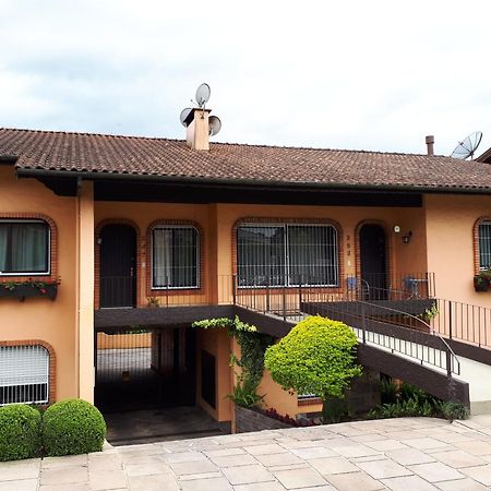 Roloff Praca Das Rosas Gramado Exterior foto