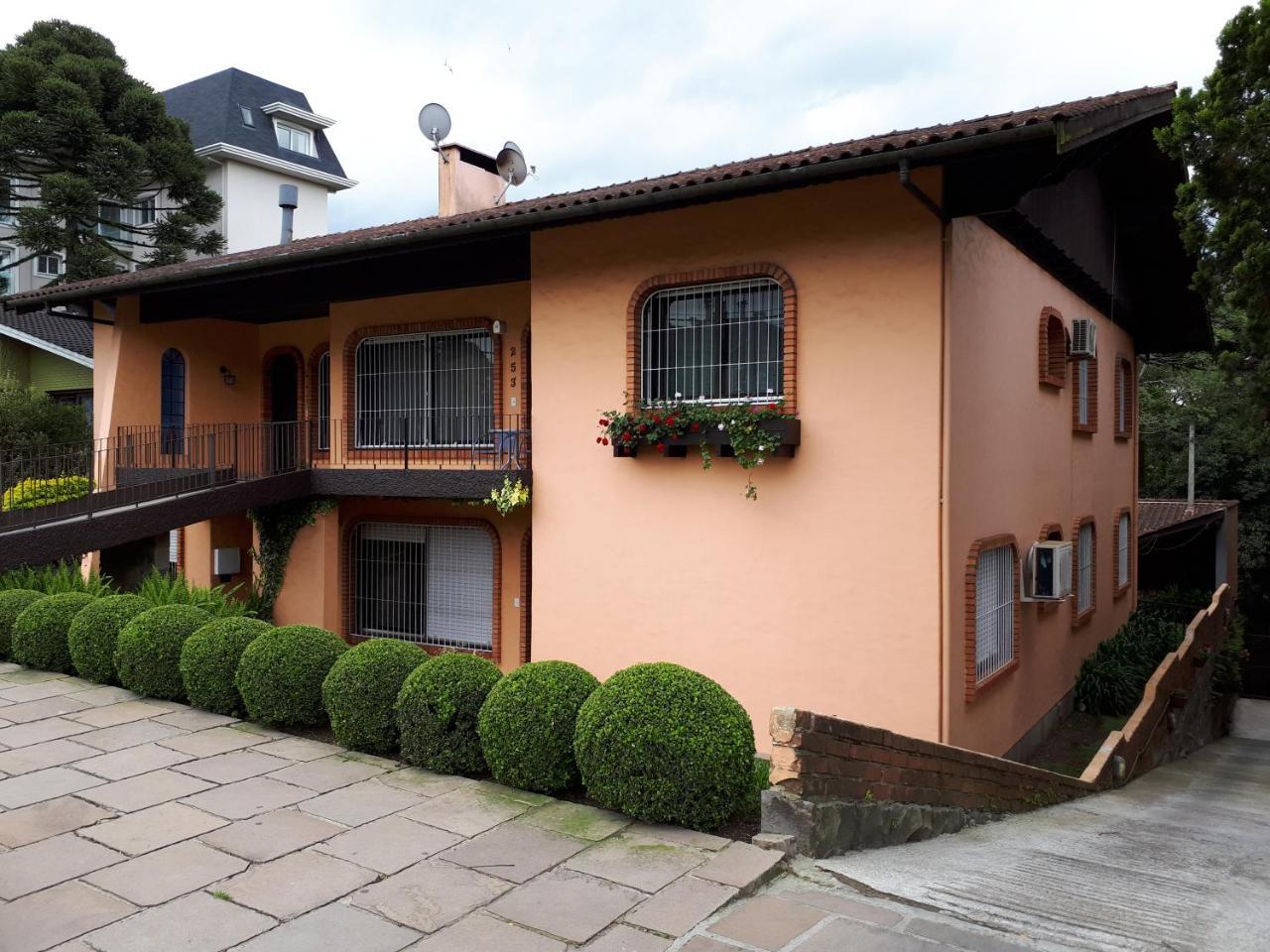 Roloff Praca Das Rosas Gramado Exterior foto